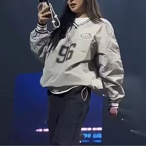 Women's landing pullover windbreaker V-neck long sleeved shirt with oversized M